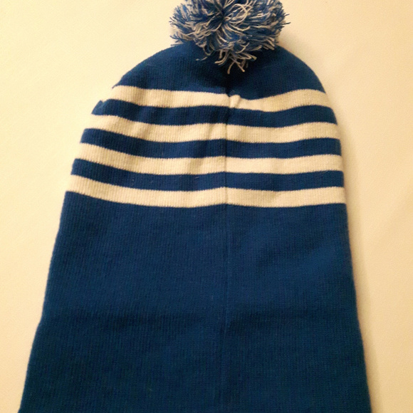 Bell Let's Talk Day White and Blue Striped Toque Pom Pom Beanie - Picture 4 of 6